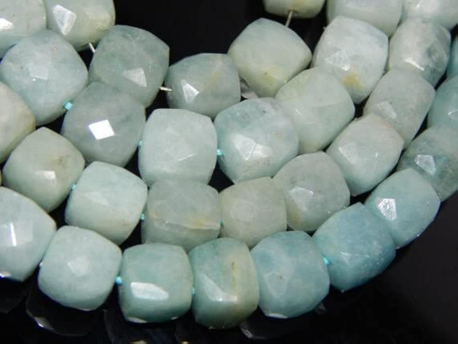 Aqua chalcédoine naturelle en perles forme briolettes lisses de 26x16mm pour fil de bijoux 7.5"