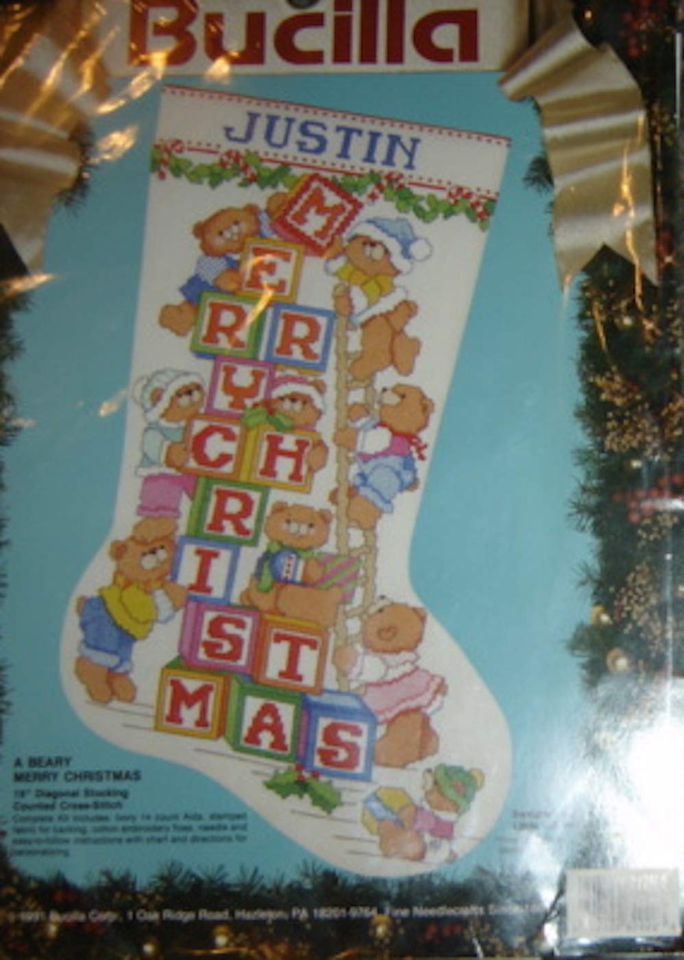 Kit broderie point de croix Bucilla chaussette Noël alphabet ours