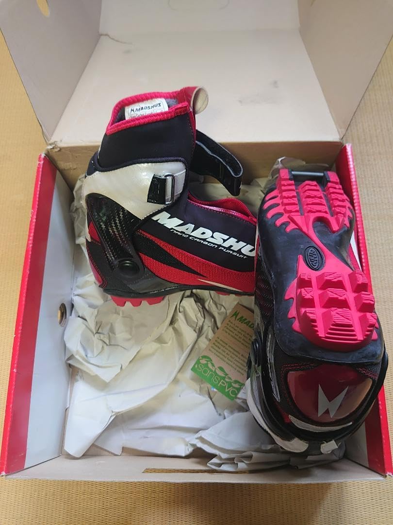 MADSHUS　NANO　CARBON　PURSUIT　新品未使用　EU36 MADSHUS NANO CARBON PURSUIT EU36 Madshus Nanosonic Carbon
