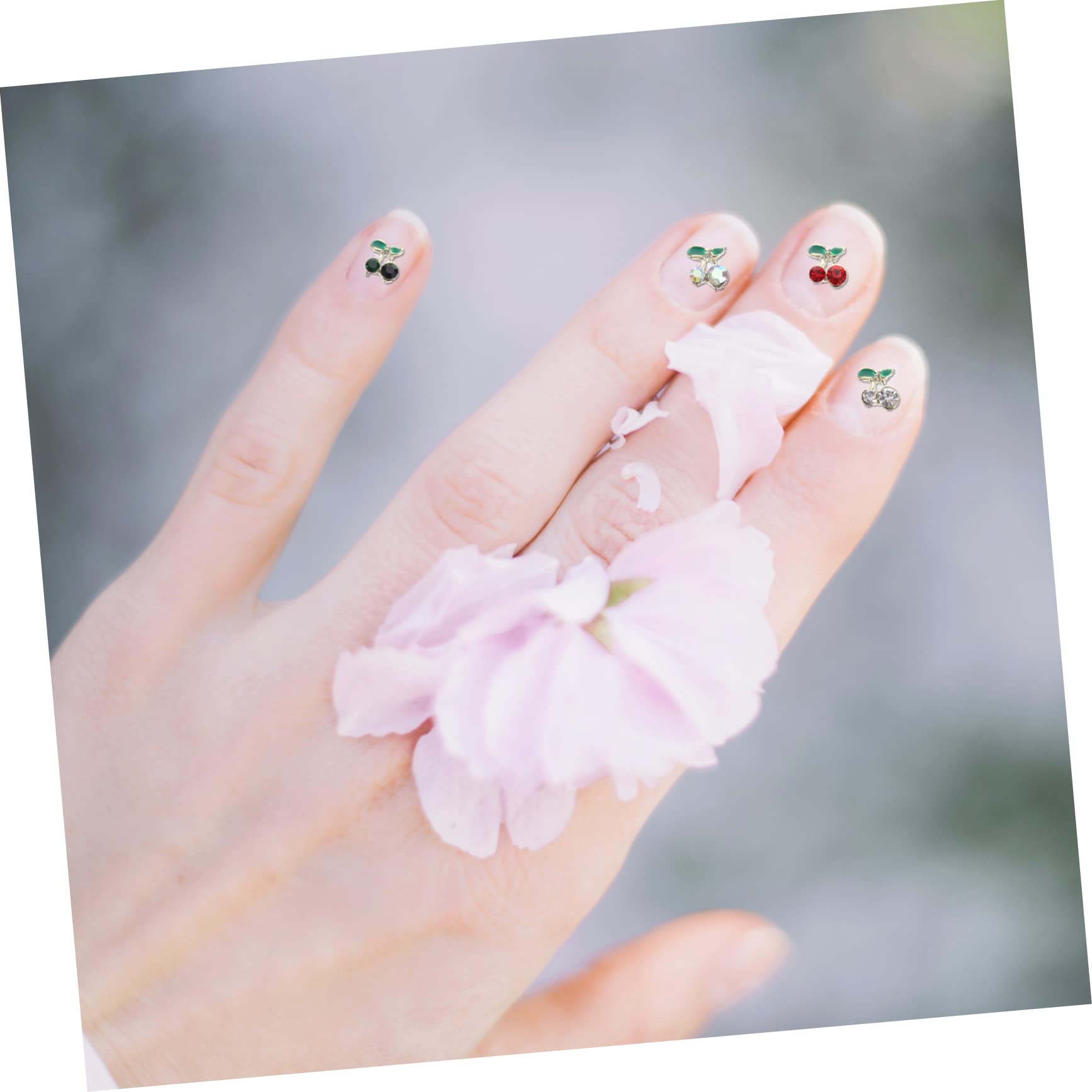 Mipcase 120pezzi Charm Per Unghie Con Cristalli Di Decorazioni Eleganti Per Nail Art Accessori Per Unghie Strass Per Feste e Occasioni Speciali