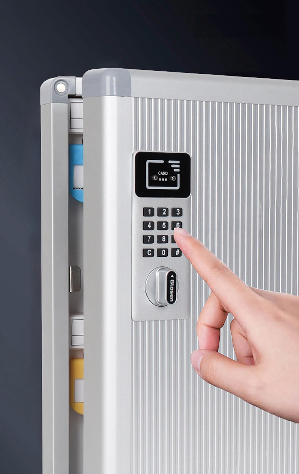 TUKA-i-AKUT TKD8651-48 Szafka na Klucze, 48 Haczyków z Zamkiem Elektronicznym, Metalowa Skrzynka do Montażu na Ścianie, z Zawieszkami + Zestaw Montażowy, Sejf