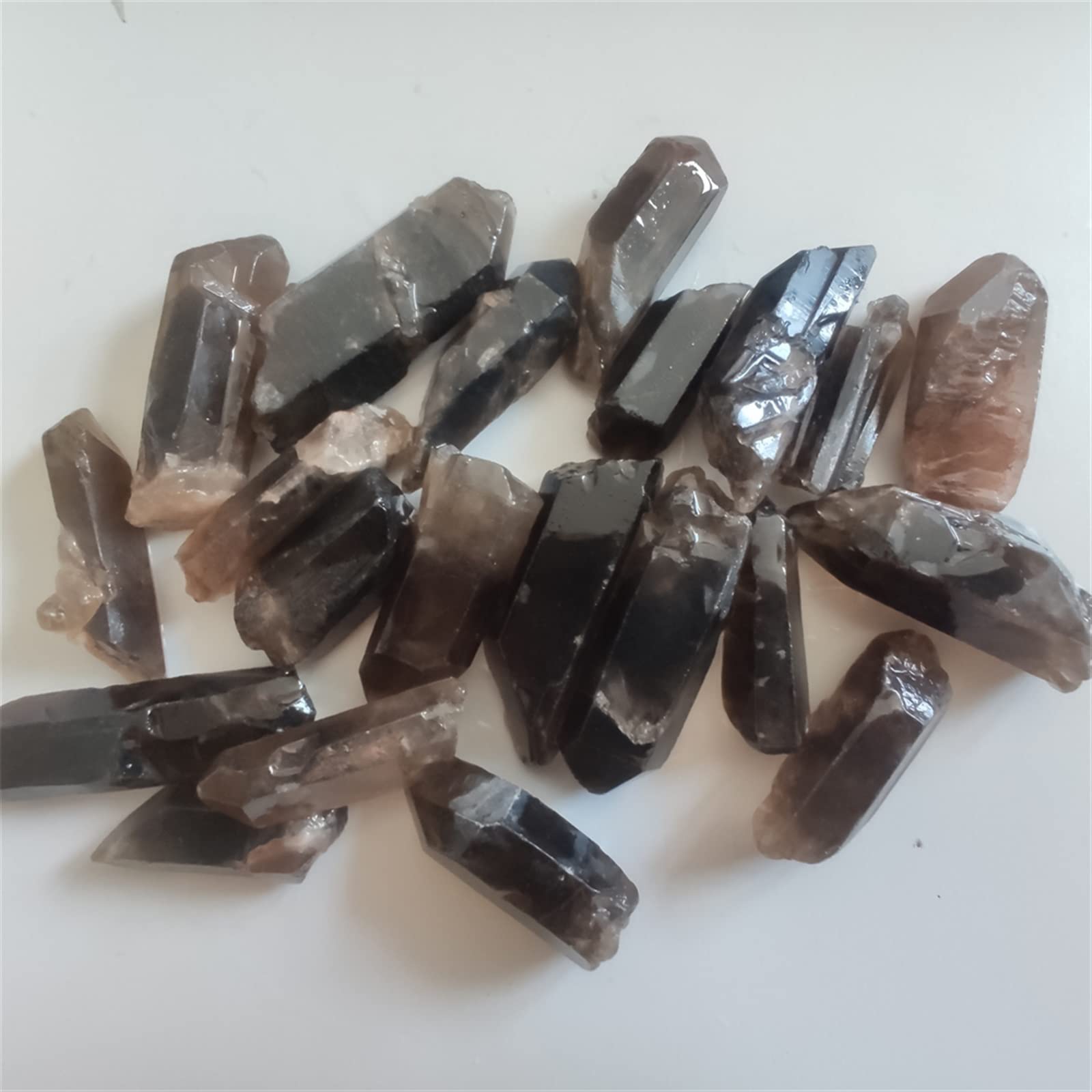 Kolekcje domowe 50-100 g 30-50 mm naturalny kwarc dymny herbata kryształ punkt kamień sześciokątne pryzmaty kwarcowy różdżka obelisk kamień DIY prezent (kolor: 40-50 g, rozmiar: 30-50 mm)