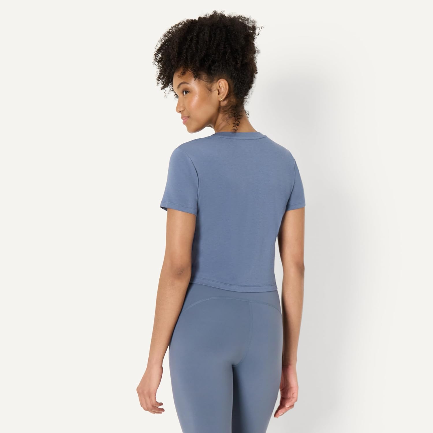 Amazon Essentials Women's Active Soft Cotton Crewneck Short Sleeve Yoga Workout Lightweight Cropped T-Shirt - Image 2