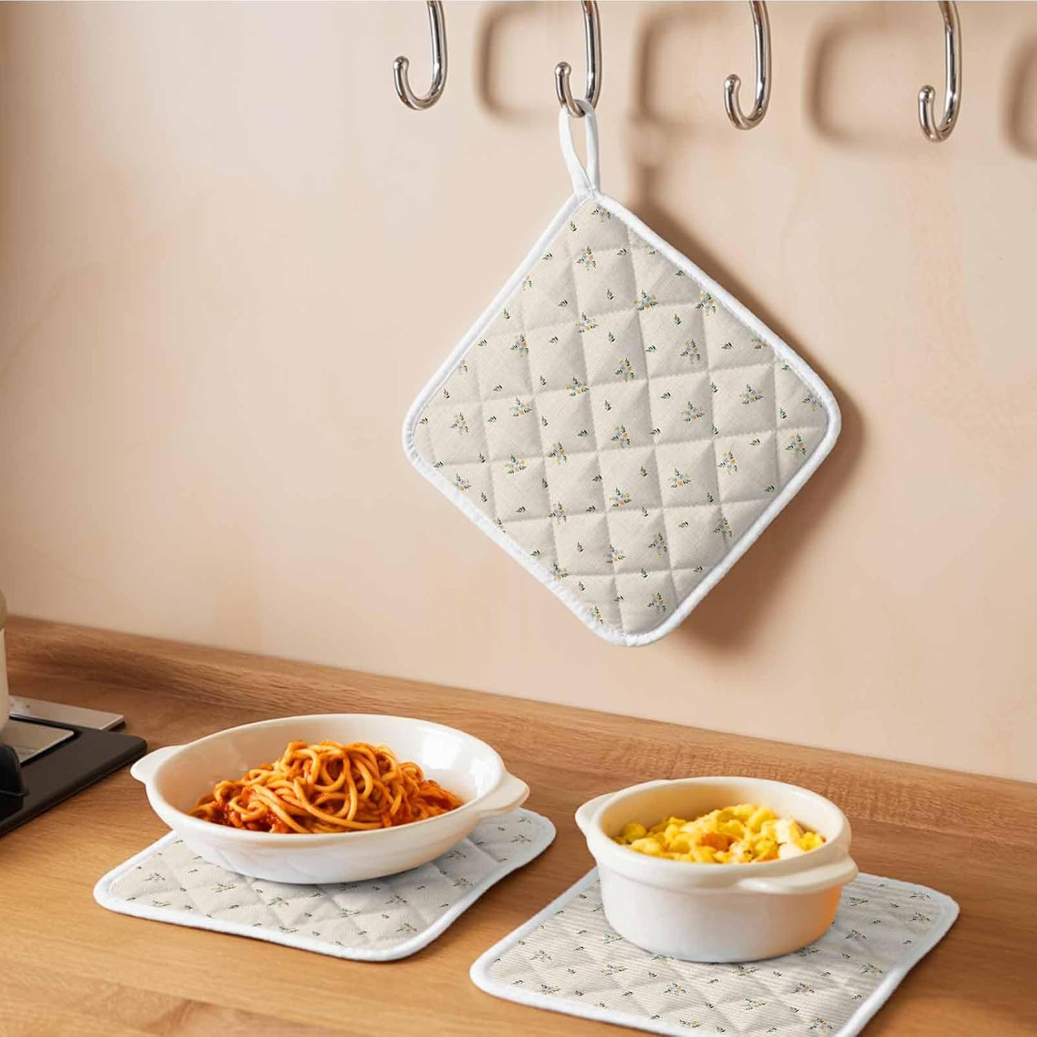 5 Pack Pot Holders for Kitchen, Farmhouse Flowers Hot Pads for Kitchen Countertops Oven Pot Holder Bulk, Pastoral Botanical Burlap Heat Insulation Potholders with Hanging Loops
