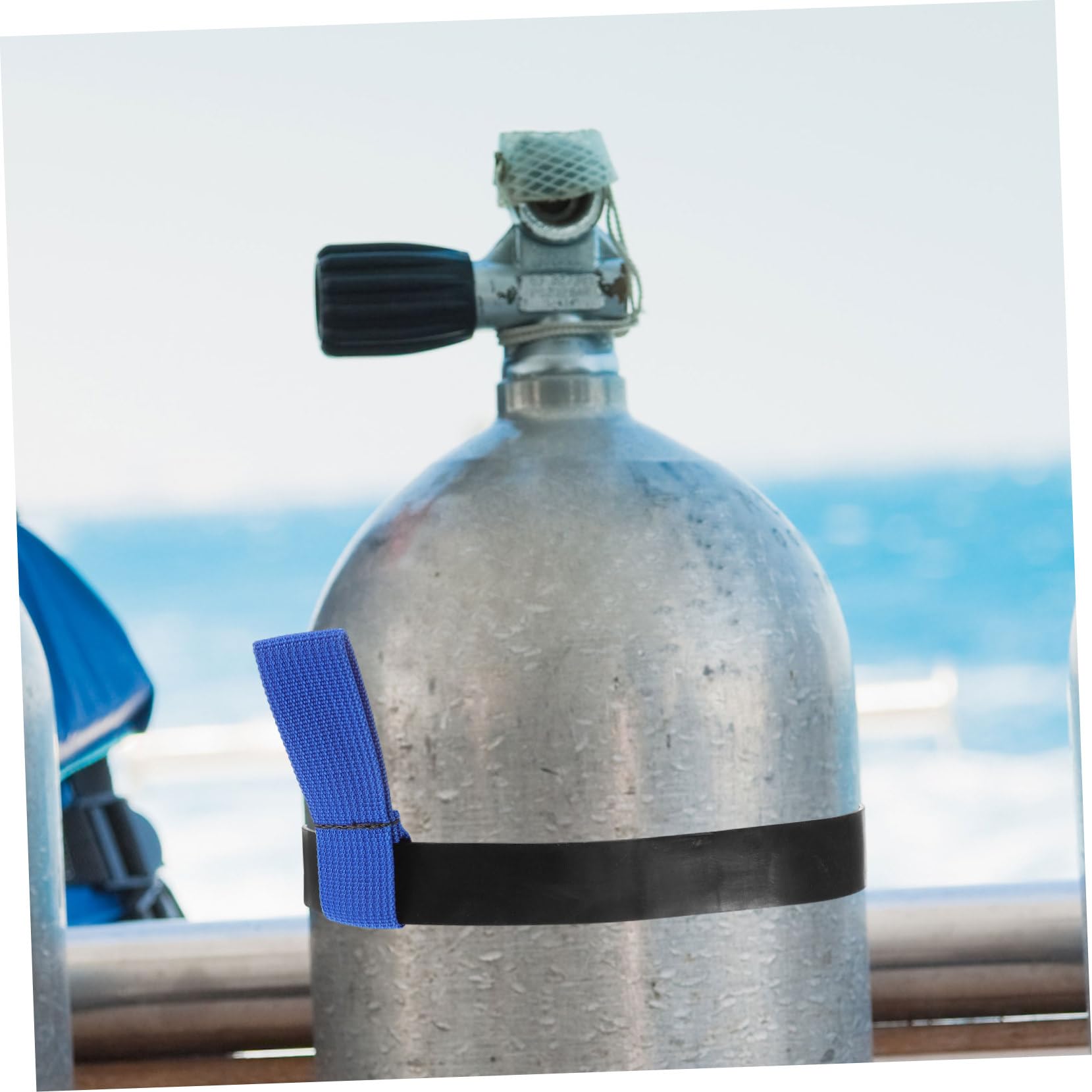 5 Pièces Sangle Robuste pour Bouteille de Plongée Bleue Fixation Sécurisée et Stable pour Équipement de Plongée Sangle Dattache Polyvalente pour Plongeurs sous Marins