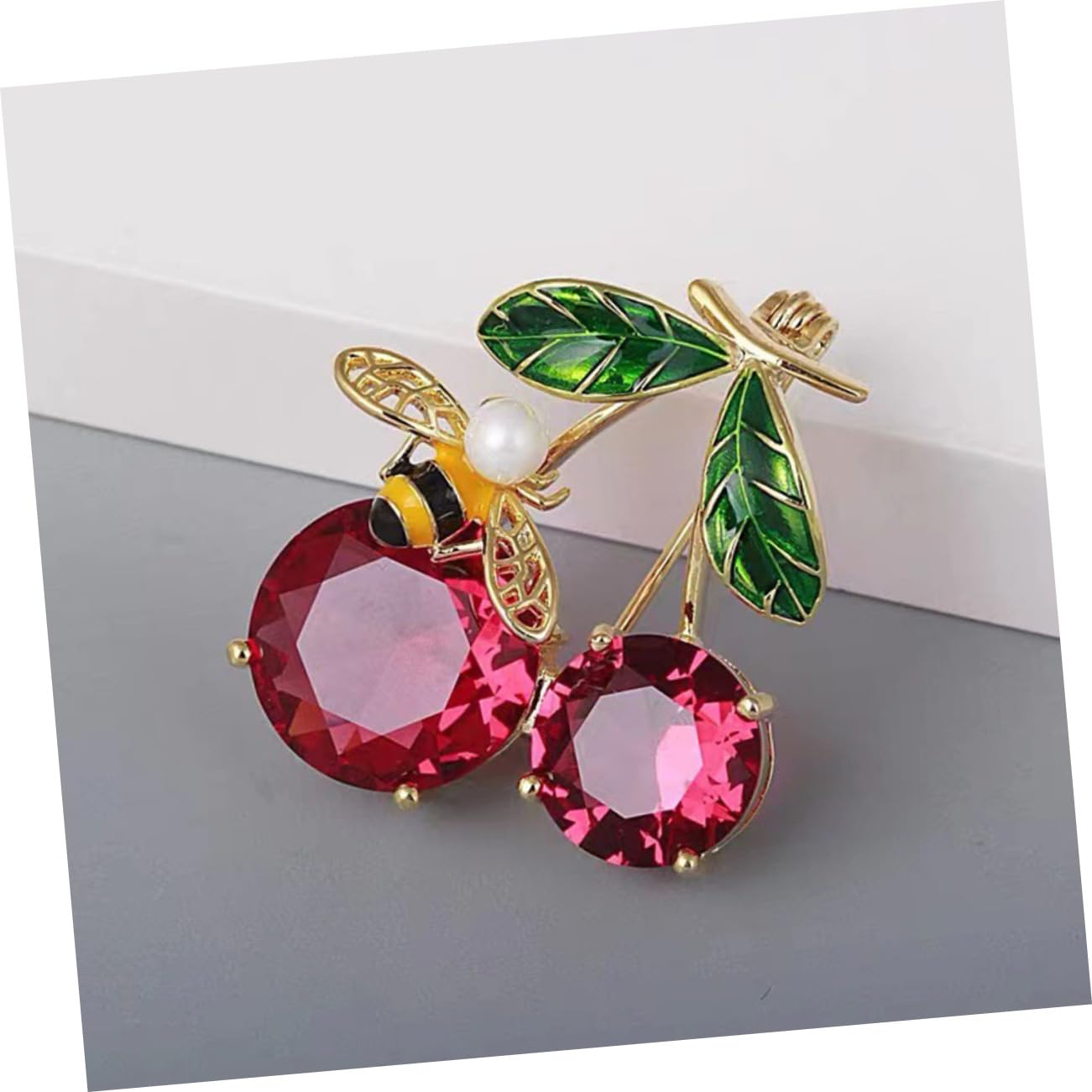 2 Piezas Broche De Abeja Cereza Broche De Ropa Broche De Animal De Esmalte Fresco Broche De Moda Broche Nupcial Broche Rojo Pin De Solapa De Fruta Solapa De Esmalte Broche De