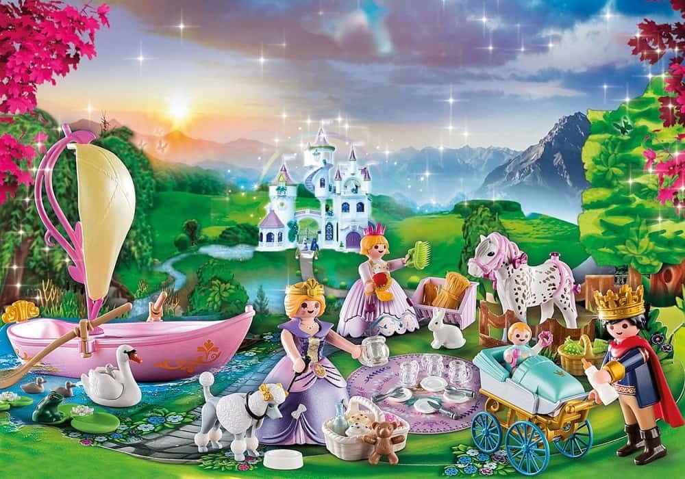 PLAYMOBIL Adventskalender 2021 - 70323 Königliches Picknick im Park mit zahlreichen Figuren, Tieren und Zubehörteilen hinter jedem Türchen sowie einem schwimmfähigen Boot, 128-teilig, Ab 4 Jahren