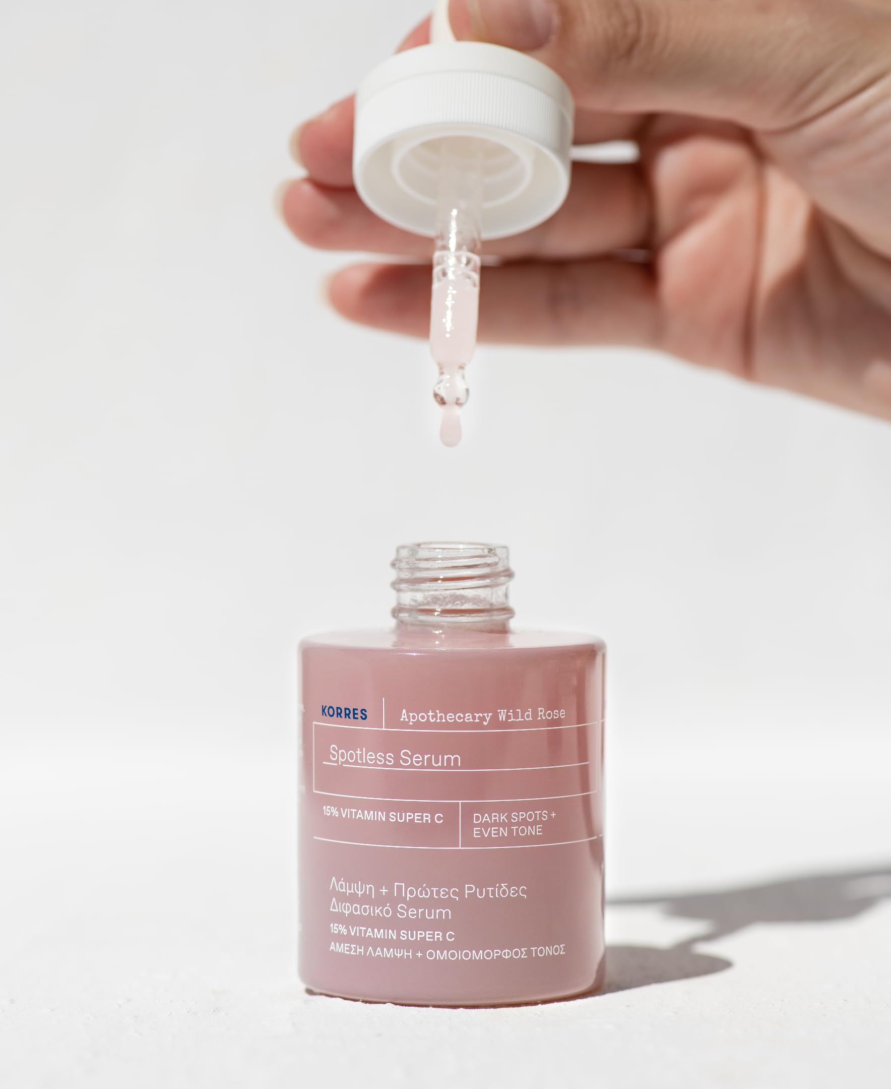 Korres Apothecary Wild Rose Spotless Serum, 15% witamina C z olejkiem z dzikiej róży i przeciwutleniaczami, serum z witaminą C dla blasku i odcienia skóry, codzienna pielęgnacja skóry dla kobiet i