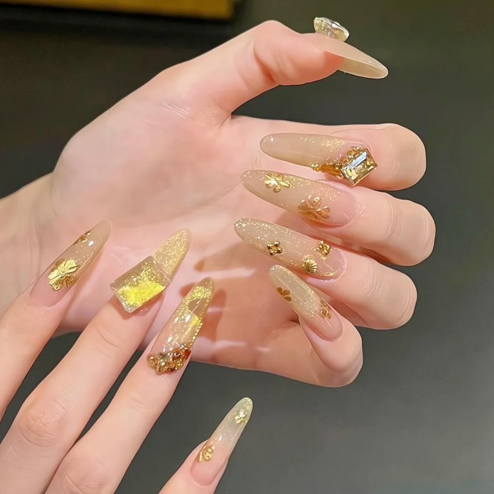 Charmes pour ongles en coquillages d'été, clous d'ongles dorés sur le thème de l'océan, strass pour ongles sur le thème de l'océan pour femmes en acrylique (or)