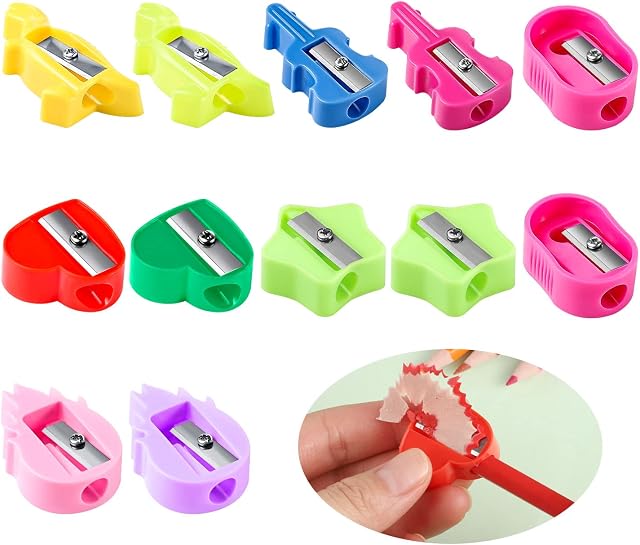 Plastic Pencil Sharpeners Party Bags Fillers for Kids, 12pcs Single Hole Pencil Sharpener Protable Manual Pencil Sharpeners Handheld in Stationery Office Supplies School for Pencils Makeup (6 Models)
