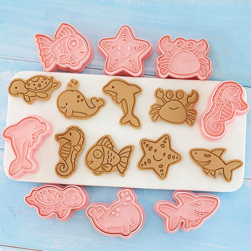 Ogni tagliapasta misura approx. 4x7cm, 2cm di altezza sufficiente per fare la maggior parte dei tipi di biscotti.