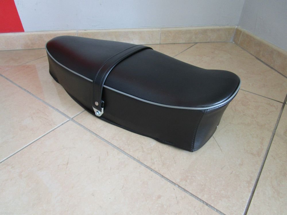 SELLA NERA PER PIAGGIO VESPA 125/150 Sprint, 150 Sprint Veloce, 150 VBB, VNB,