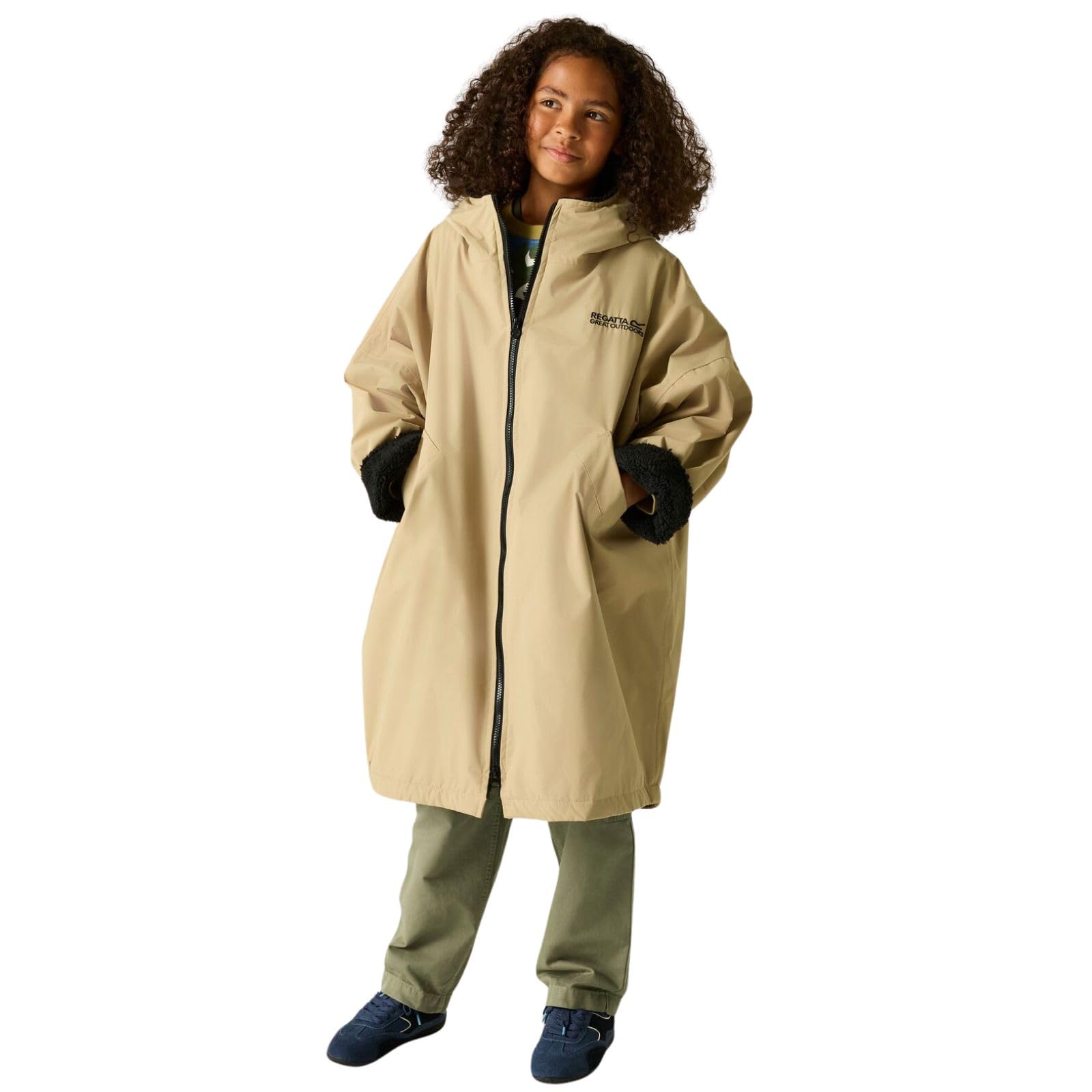 Regatta Oat/Black Kids Spirit Of Adventure Changing Robe - 9-13 Yrs