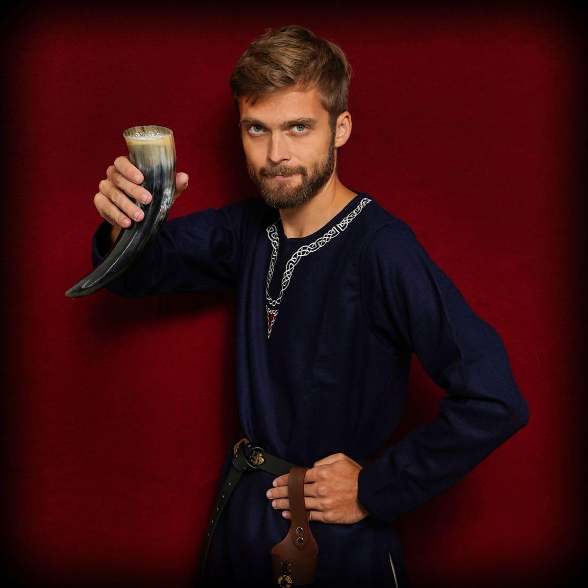 Mythrojan Cuerno vikingo nórdico medieval con bolsa de lona, cuerno natural 100% auténtico para beber cerveza, vino, whisky, hidromiel, cosplay, SCA, LARP, 250 ml