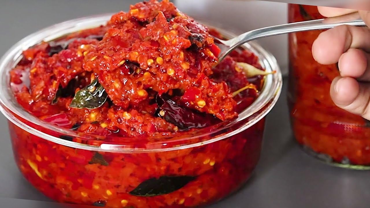 Raw Red Chilli Pickle/Andhra Raw Red Chilli Pickle (పండుమిర్చి పచ్చడి)/ Godavari Style/Home Made/Manjeera Foods from Dhanjeeras (1 KG) (1 KG) (B0D6R5NJW5) Amazon Price History, Amazon Price Tracker