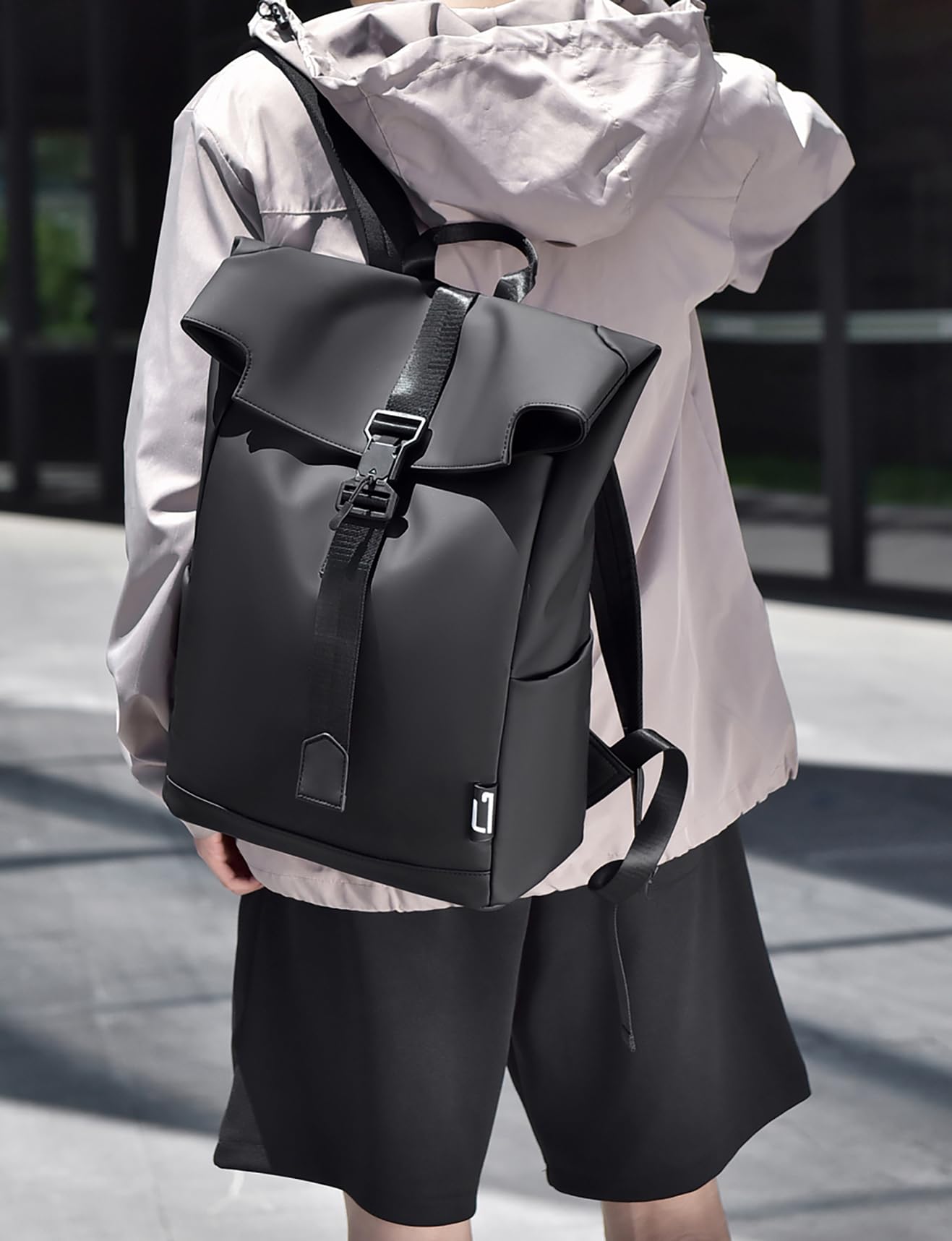 Zaino casual Porta PC in Membrana PU impermeabile Borsa Uomo con Tasca per PC Portatile Computer Notebook per Tempo libero Scuola Lavoro Viaggio KM19 (Nero)
