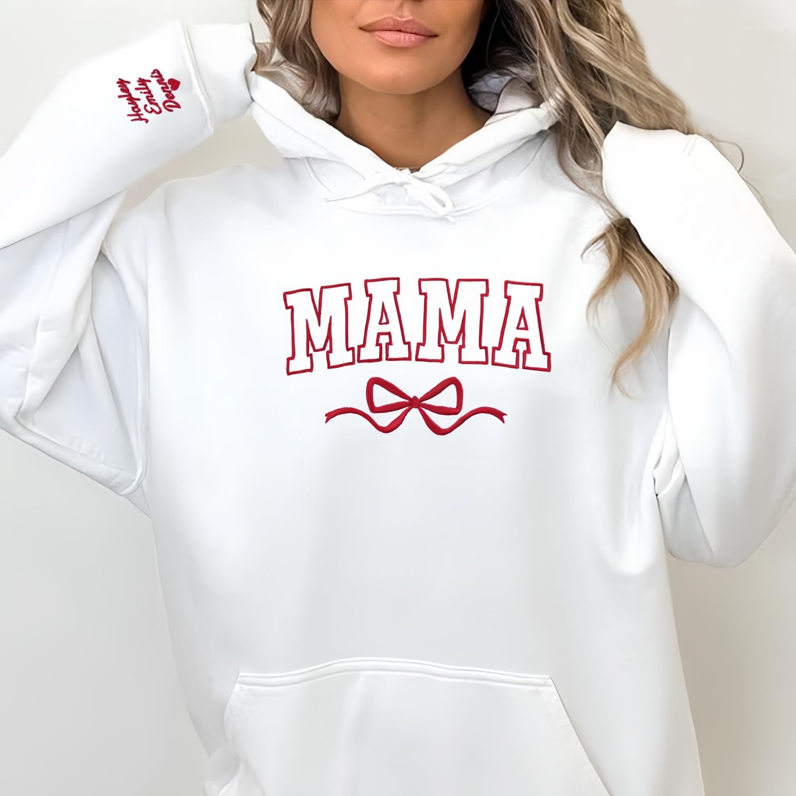Drawelry Personnalisé Maman Sweat à Capuche avec Nom de l'enfant Cœur Ours Forme Imprimé Manches Longues Femme Hoodie Sweatshirt Fête des Mères Anniversaire Cadeaux pour Mom Mama