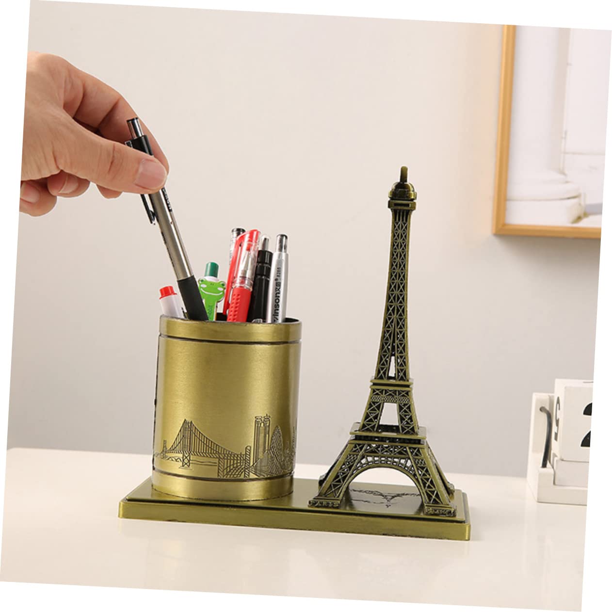 Portalápices Metálico Torre Eiffel Retro para Escritorio y Tocador | Organizador Multiuso para Lápices y Objetos Pequeños, Resistente al Desgaste, Pieza Decorativa de Mesa