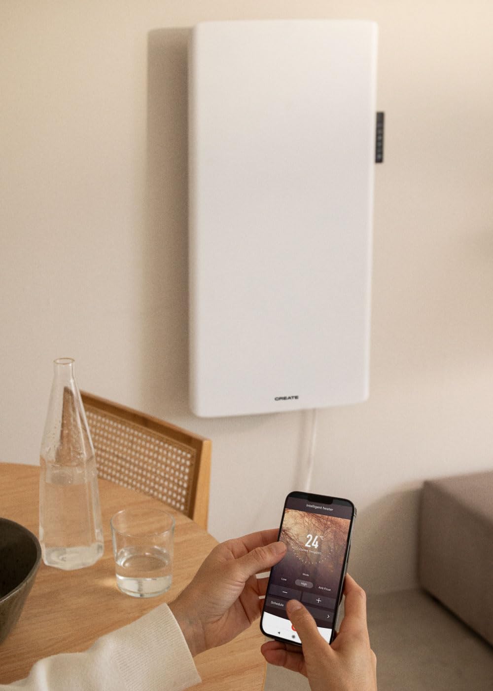 CREATE/WARM CLEAR/Convector eléctrico de pared con Wifi/Calentamiento rápido. Estancias de hasta 20m². Función detección de ventanas abiertas Control desde la App. Protección IP24. 2000W