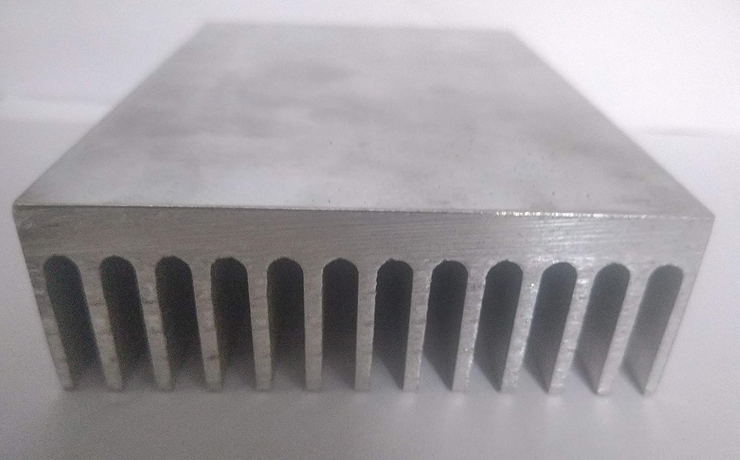 HEATSINK 300MM (L) X 97MM(W) X 33MM(H) | 1.25 kg | NON ANODISED | ALUMINIUM (B08WL5SM41) Amazon Price History, Amazon Price Tracker