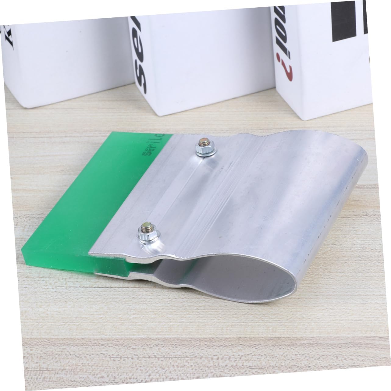 2pcs Rubber Printing Tool Wear Squeegee Kit with Aluminum Handle Random Color for Silk Screening for Graphic and Textile Applications