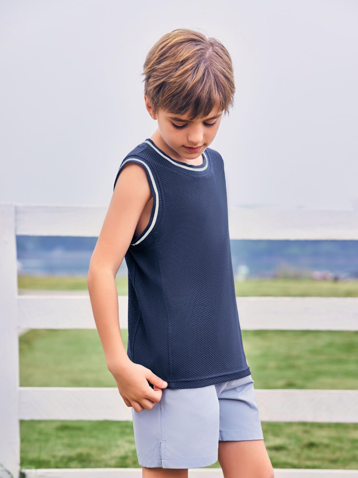 Haloumoning Jungen Unterhemden Sommer Sportliche Tank Top Kinder Leicht Ärmellose T-Shirts Basketball Trikots Tops