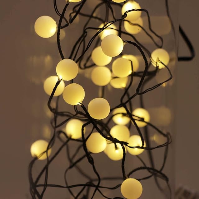 Qbis Berry Cluster Lights, 40 Warm White Berry Lights, Battery Fairy Lights for Bedroom with Timer, Battery Lights Indoor / Outdoor use on Thin Black Wire (40 LED Battery Powered)