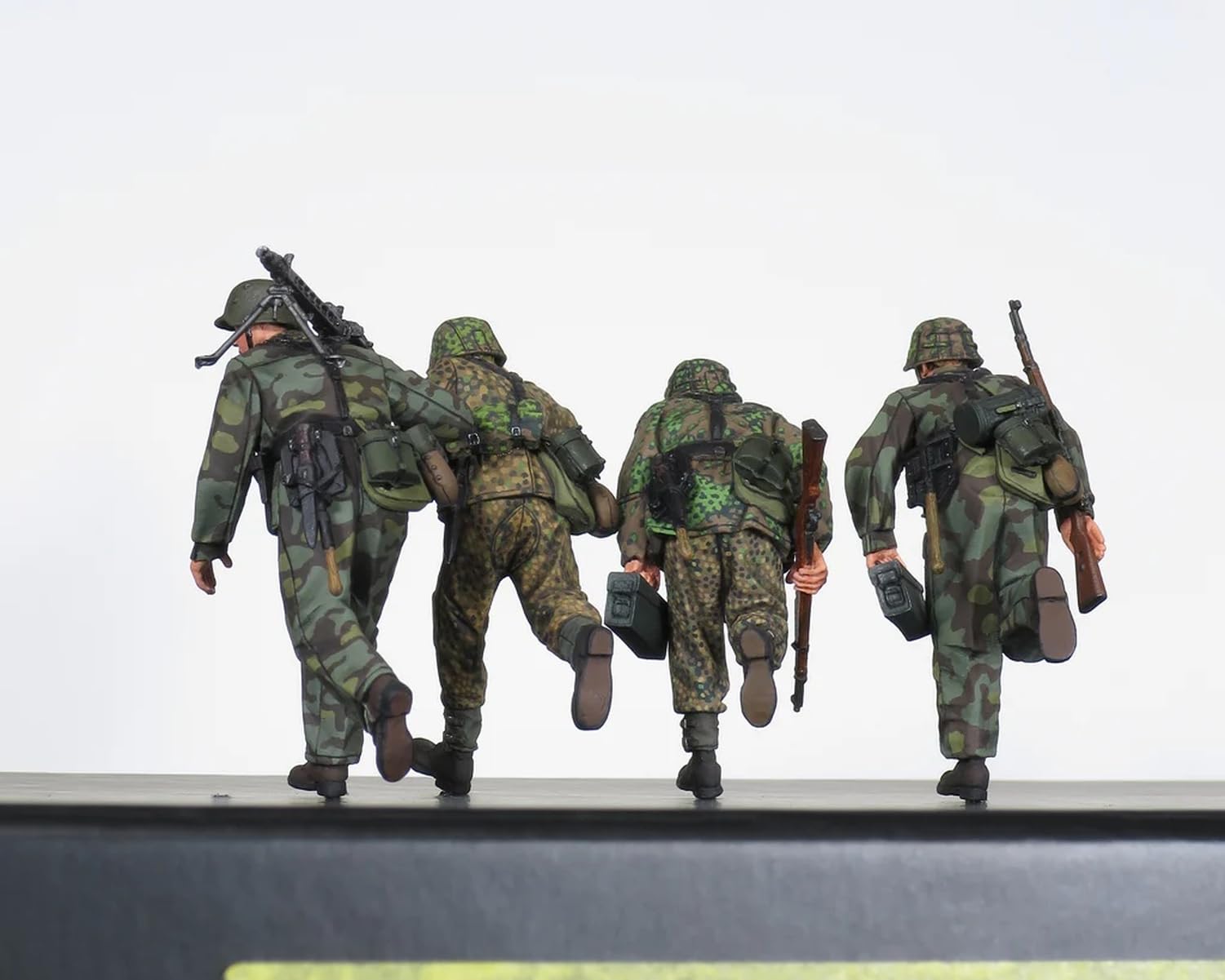 Amazon | ラドミニチュア 1/35 ドイツ カーンの戦い 第12SS装甲師団