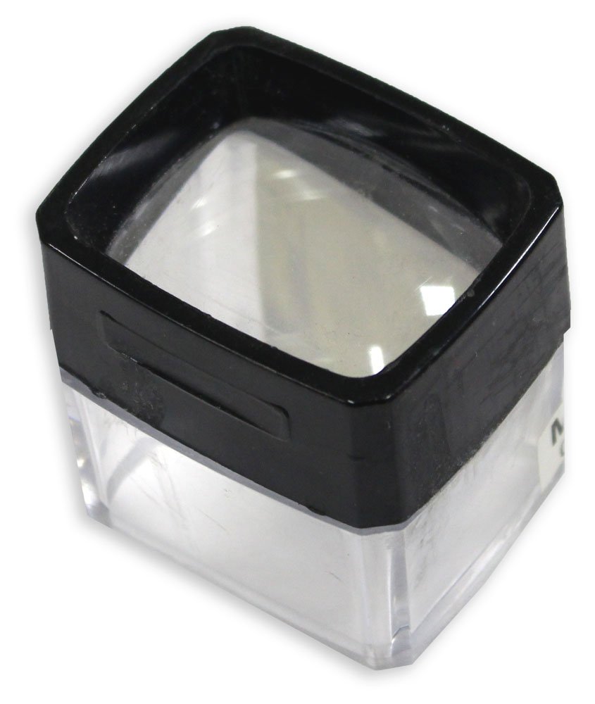 HAWK 2.25" X 1 7/8" Dome Style 2.75X Power Printer's Magnifier With Clear Plastic Side Panels - MG7534
