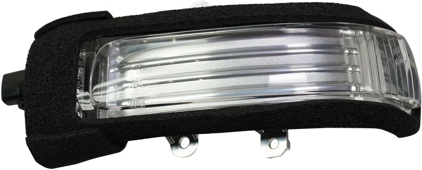 automotive-combo-turn-signal-side-marker-light-assemblies