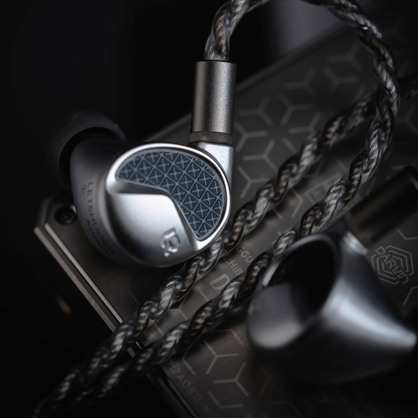 AOSHIDA LETSHUOER Astralis In-Ear Kopfhörer, 15,5 mm Planarer Magnetischer Treiber IEMs HiFi Ohrhörer, Planar-IEMS mit Abnehmbarem Silberplattiertem Kupferkabel für Audiophile und Musiker