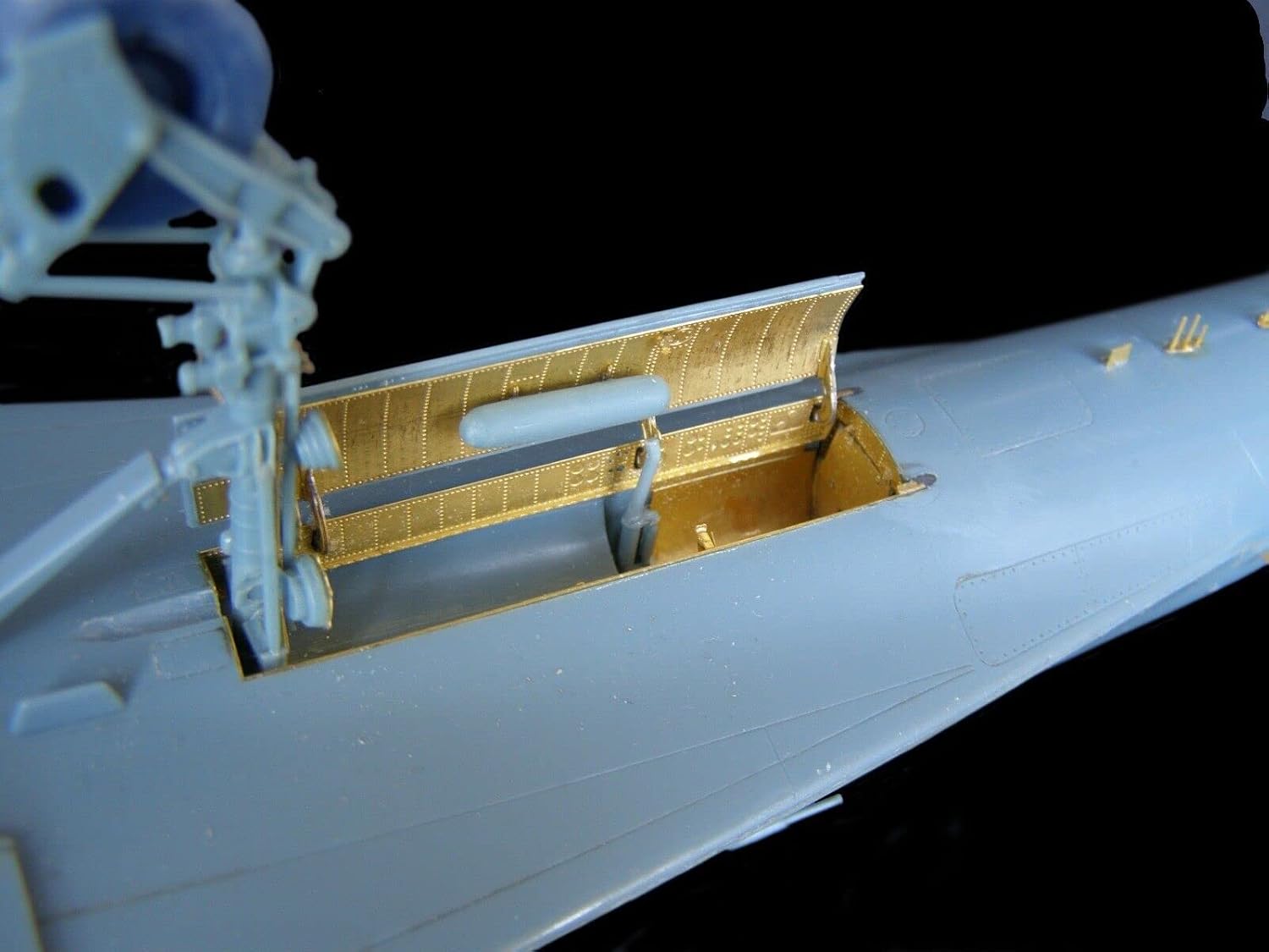 MD4838-1/48 - Su-27. Landing Gears (Academy)