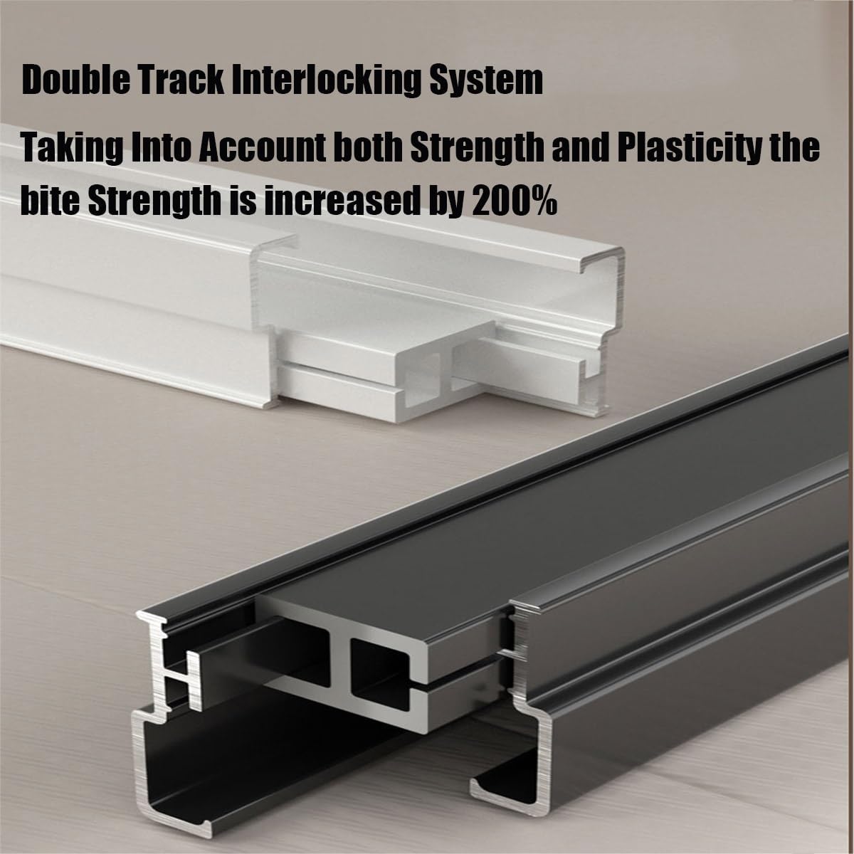 柔軟に曲げられるカーテンレール。耐久性があり、取り付けが簡単なカーテンレール。サイレントローラー付き。楽に滑走してスムーズに操作でき