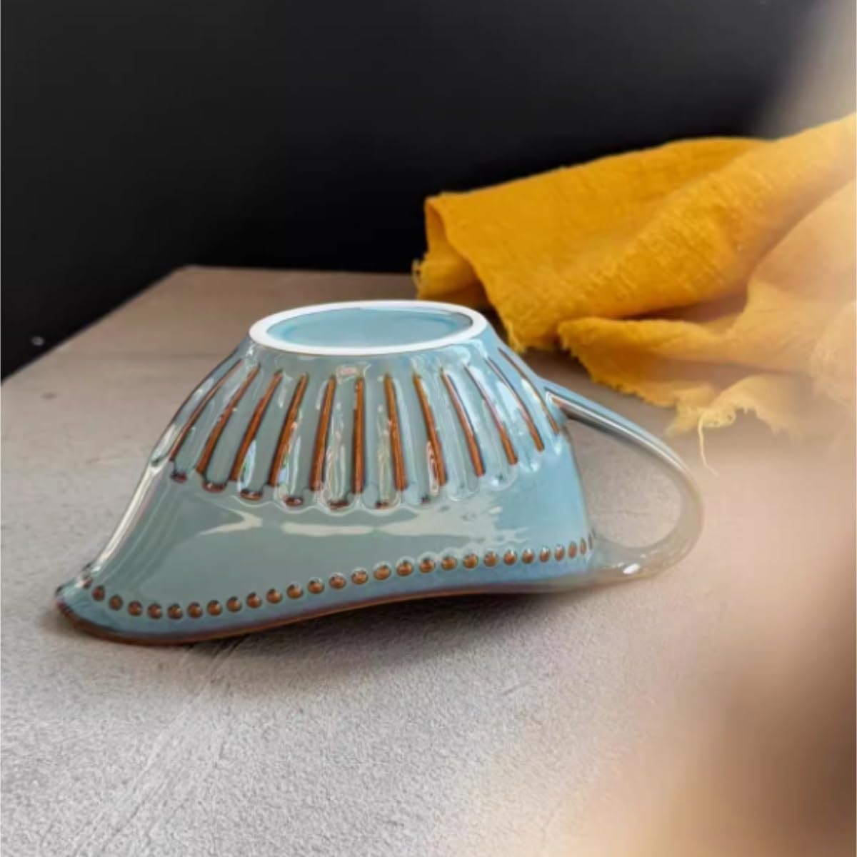 Gravy Boat Sauce Jug Vintage Ceramic Sauce Bowl Relief Steak Barbecue Sauce Bowl Milk Cup Gravy Boat Sauce Dispenser