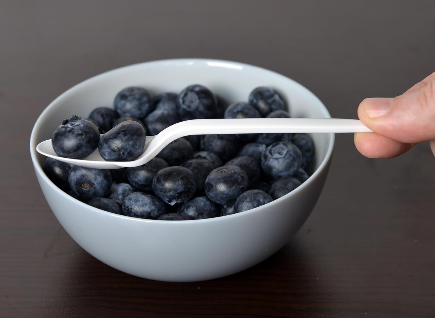 Daxwell Plastic Spoons, Medium Weight Polystyrene (PS), White, A10003778 (Case of 1,000)