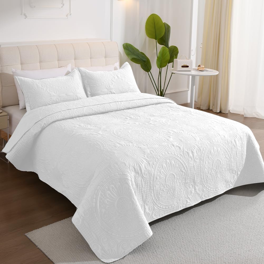 DUJUIKE Copriletto Matrimoniale, Piumone Trapunta Leggera, Coperta Da Letto Con Motivo A Girasole, Utilizzabile Come Copridivano, Lenzuolo, Adatta Per Letto E Divano (Bianco, 240x260cm)