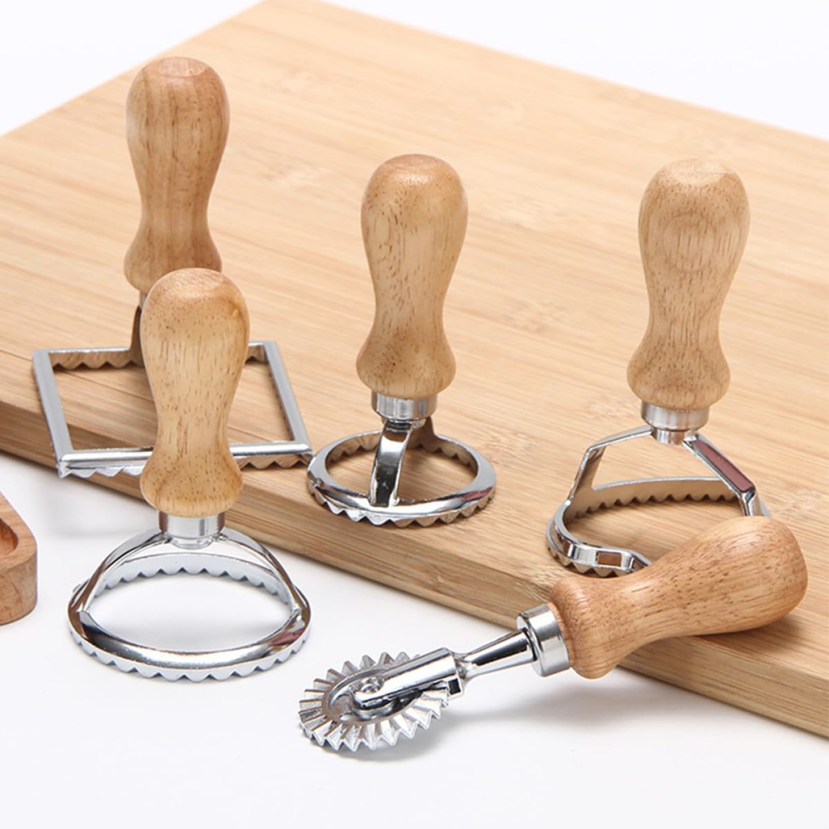 3pcs Zinc Alloy Dumpling Maker Set with Wooden Handles, Large, Square, and Pastry Cutter Wheel for DIY Baking and Ravioli Pasta Tools