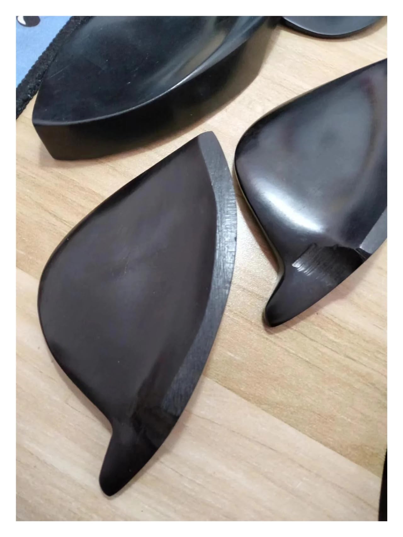 Mentonnière for violon en ébène noir, 10 pièces, 4/4, sans trous percés