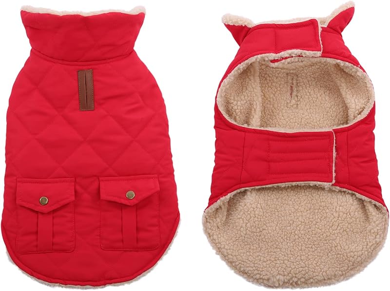 Queenmore Abrigo cálido para perro, campera acolchada para clima frío con forro de felpa ultragrueso y bolsillos de almacenamiento (rojo, mediano)