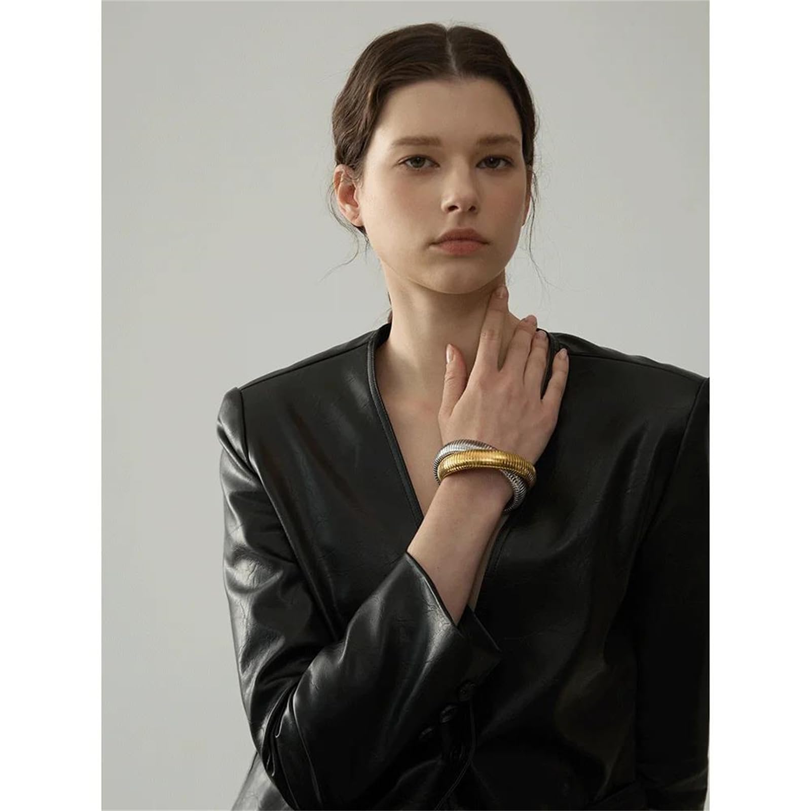 MOCHAMIK Wasserdichter, elastischer Punk-Armreif aus dickem Metall für Damen und Herren mit 18-Karat-Vergoldung, EIN trendiges Schmuckstück für den Bijoux-Stil