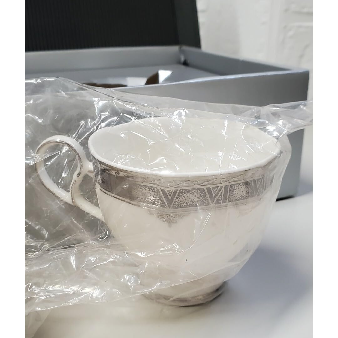 Amazon.co.jp: ティーカップ&ソーサー 2客セット 2000年ロゴ 金彩 食器