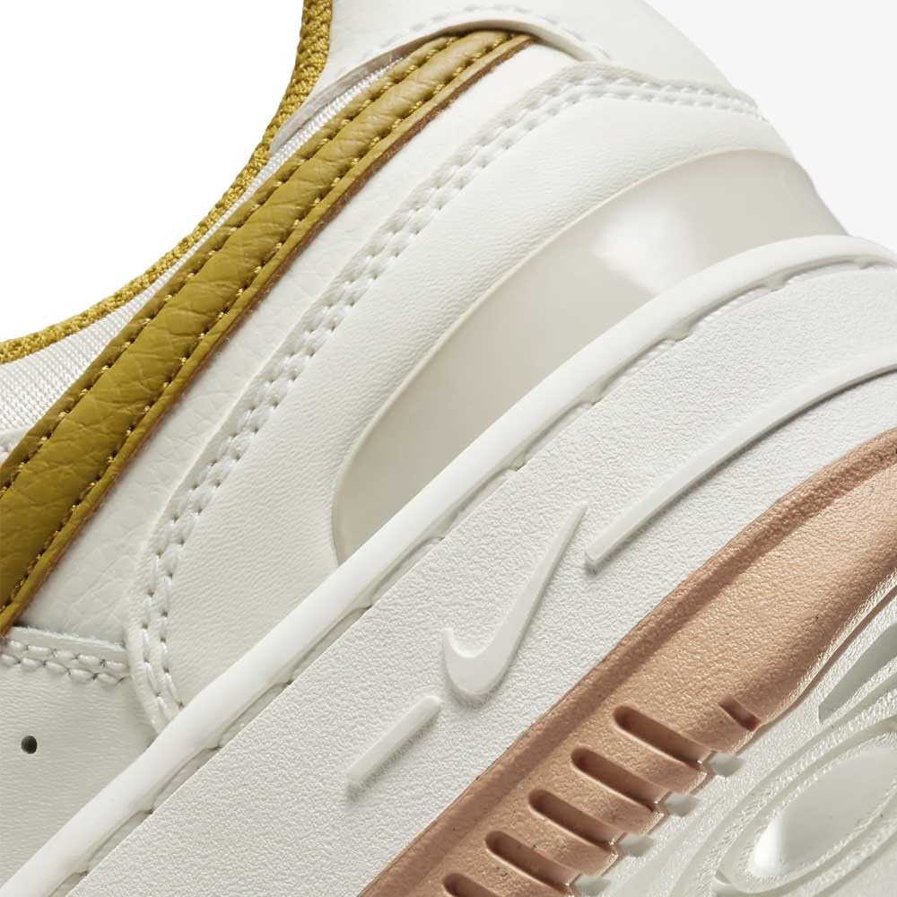 Nike Women's Gamma Force Shoes: NIKE Women's Sneaker