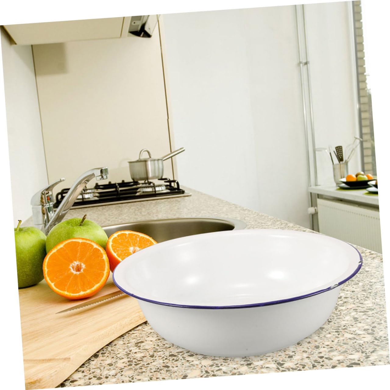 Bacinella Pediluvio in Smalto Vintage Bianco da 32cm, Facile da Pulire e Multifunzionale per Pedicure e Lavaggio Piedi Comfort in Casa