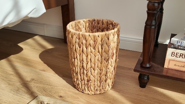 Image of StorageWorks Wicker Waste Basket, Small Trash Can for Bathroom, Water Hyacinth Trash Basket for Office, Wicker Garbage Can for Bedroom, Round, 1 Pack