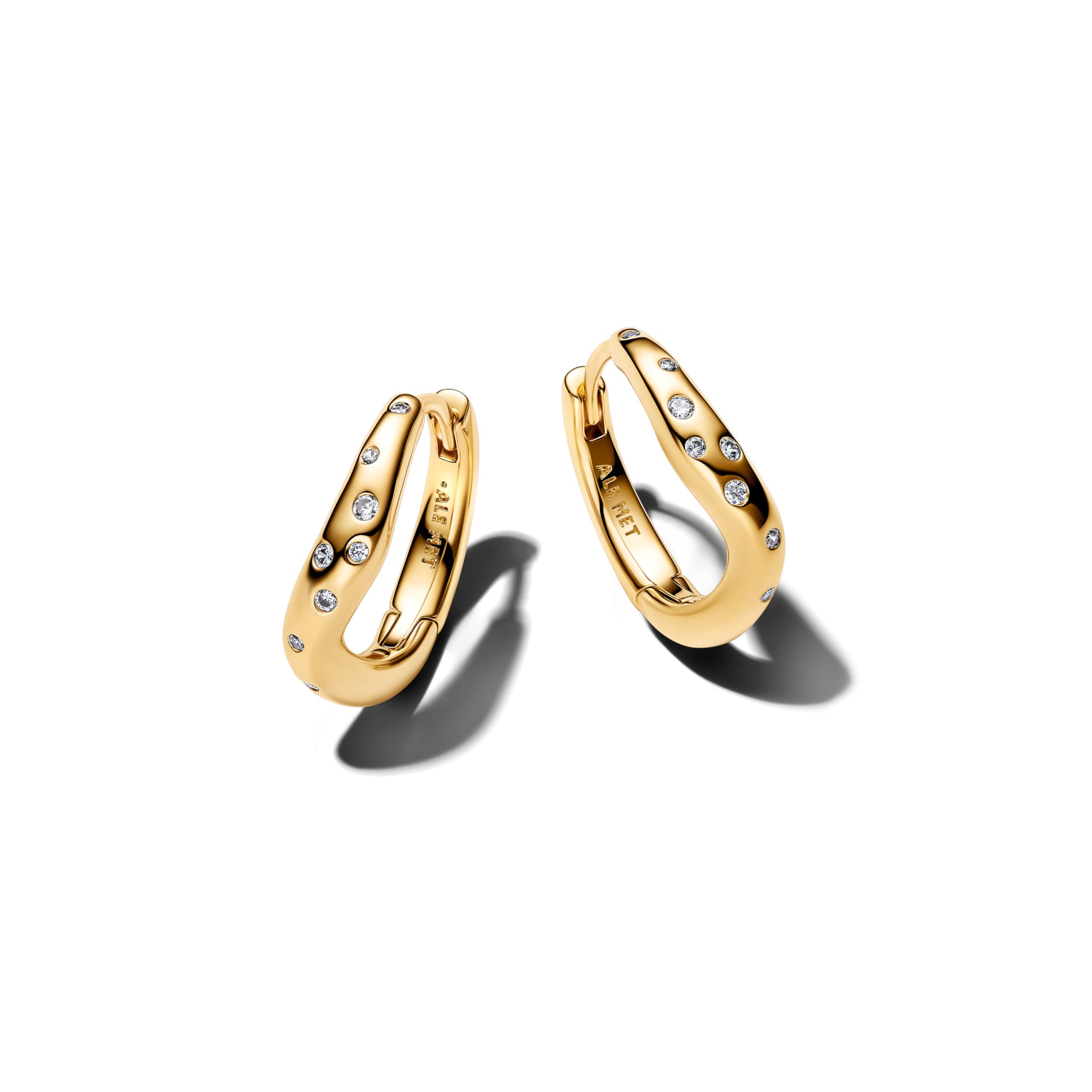 Pandora Essence Organisch Geformte Steinbesetzte Creolen mit 14K vergoldeter Metalllegierung und Zirkonia, 264663C01