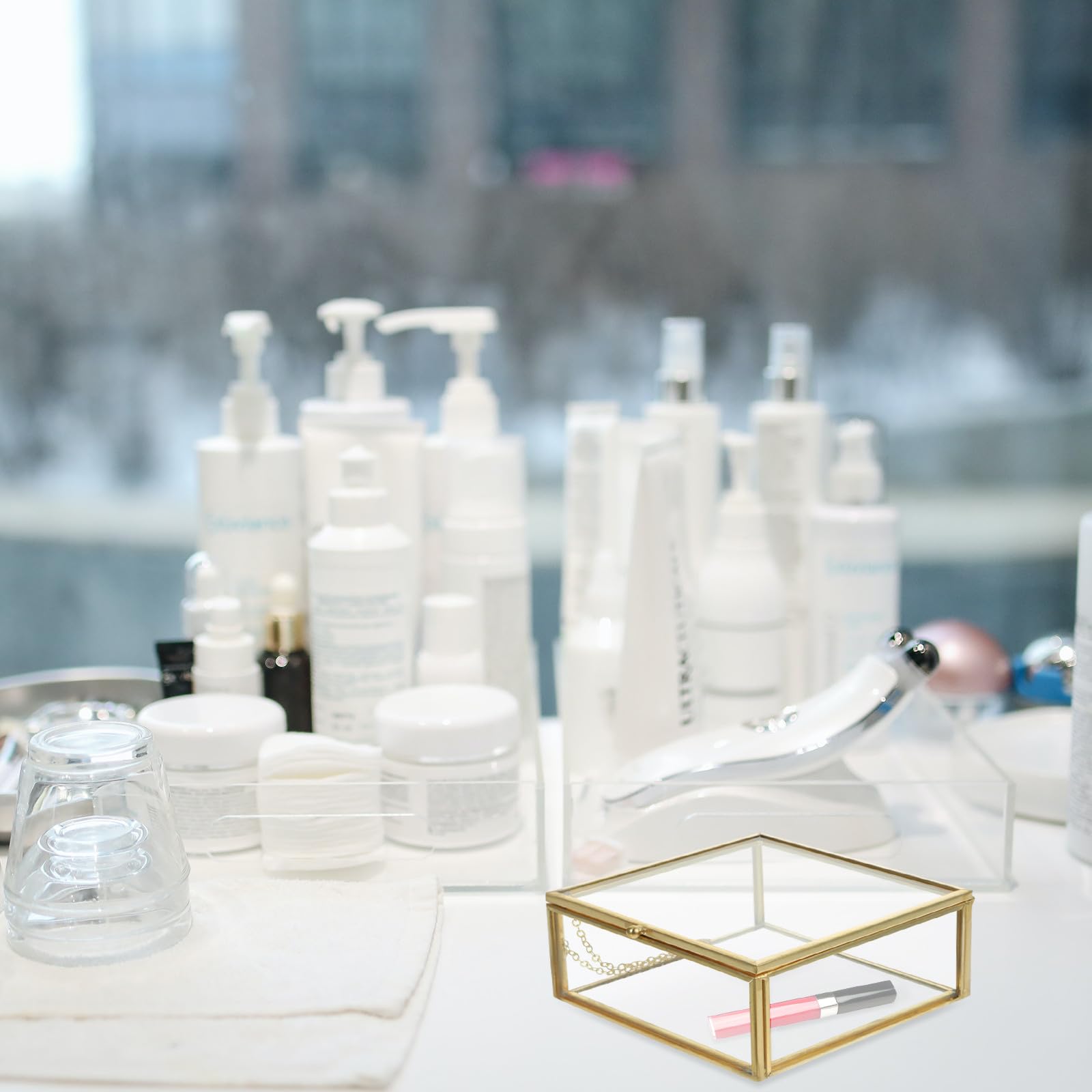 Boîte à Bijoux en Verre Couvercle Doré, Organisateur de Maison en Alliage, Capacité Suffisante pour Bagues et Ambre, Style Rétro Charmant pour Salon ou Chambre