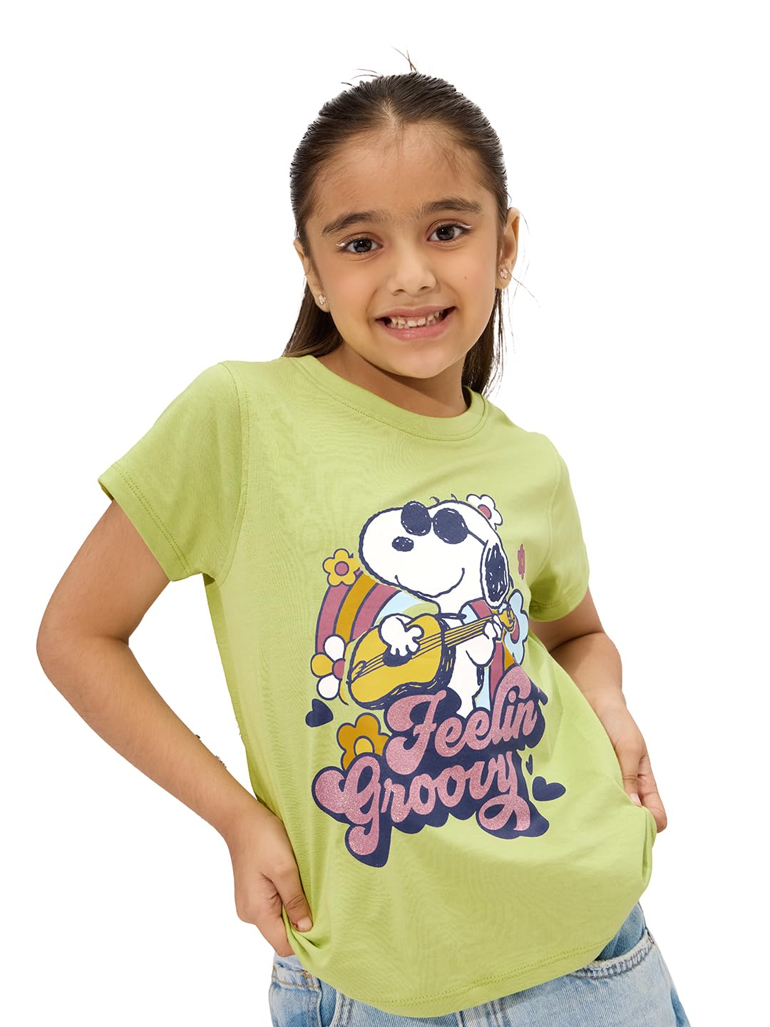 The Souled Store Peanuts: Groovy Vibes - Camiseta de manga corta para niña, cuello redondo, estampado, algodón, color verde