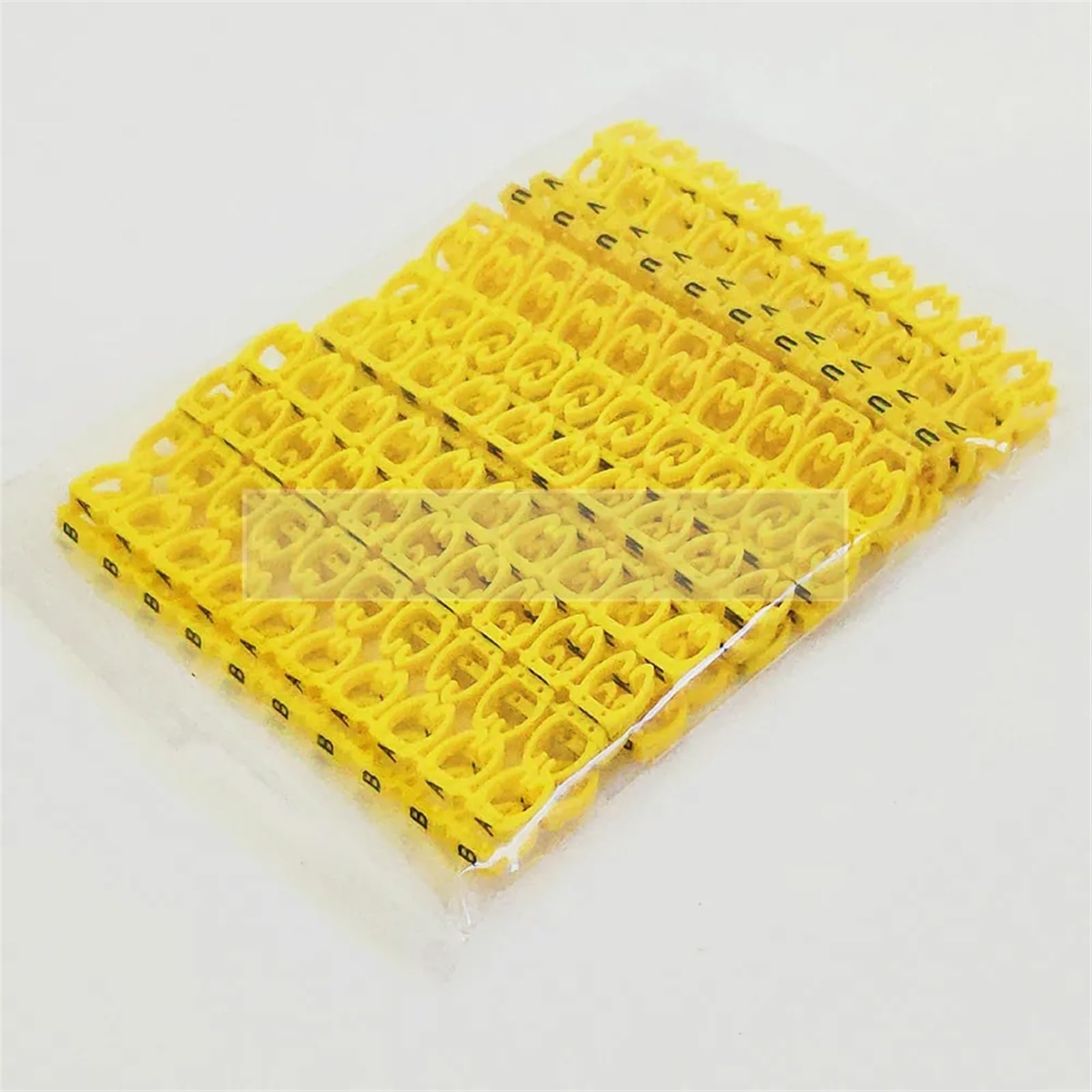 Kabeldrahtmarkierer Kunststoff C-Typ Clip auf Kabelmarkierungsetikett EC-0 Drahtmarkierung Alphabit AZ Kabelgröße 1,5 qmm gelbe Kunststoff-Kabelmarkierungen(M-2-plastic-A-Z)