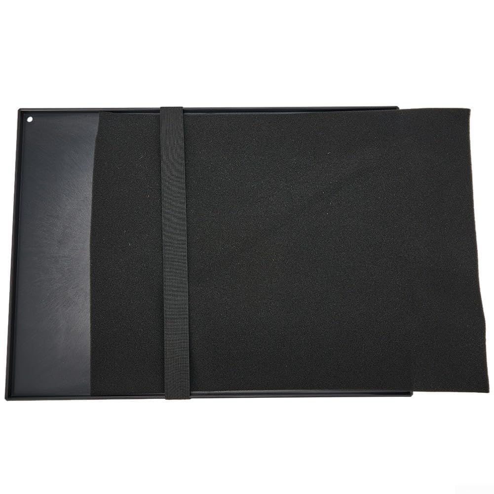 Progettato in modo efficiente per laptop e monitor compatibile con treppiedi che offre una forte stabilità grazie a caratteristiche innovative