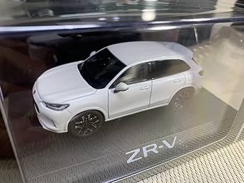 Amazon.co.jp: ホビージャパン 1/43 ミニカーZR-V(ホワイト) : おもちゃ